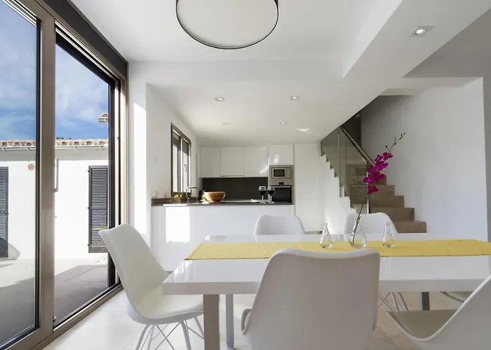 Holland 11 بورت دي بوينسا